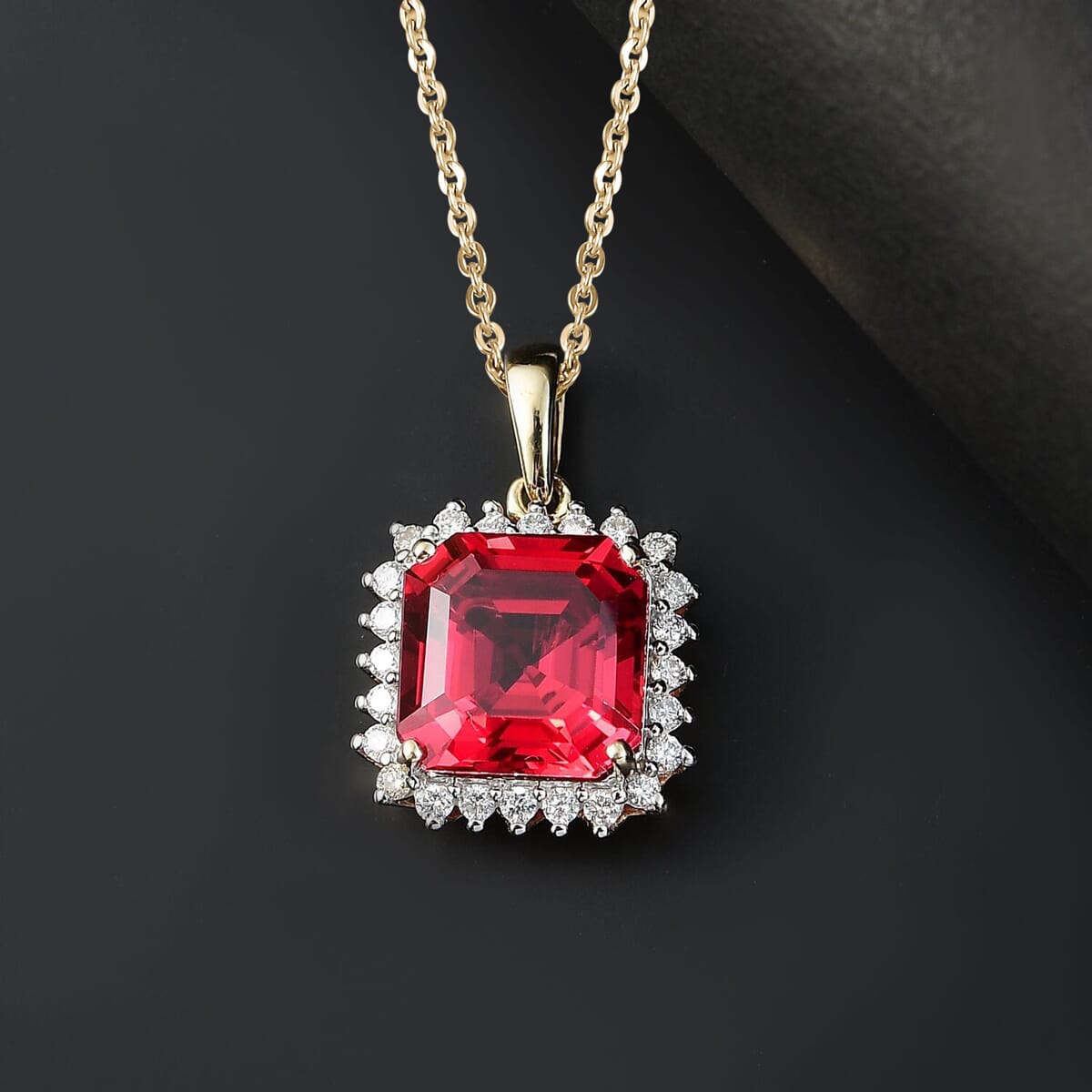 Certified & Appraised Luxuriant AAA Asscher Cut Lab Grown Padparadscha Sapphire and E-F VS Lab Grown Diamond 6.50 ctw Pendant Necklace in 10K Yellow Gold 18 Inches image number 1