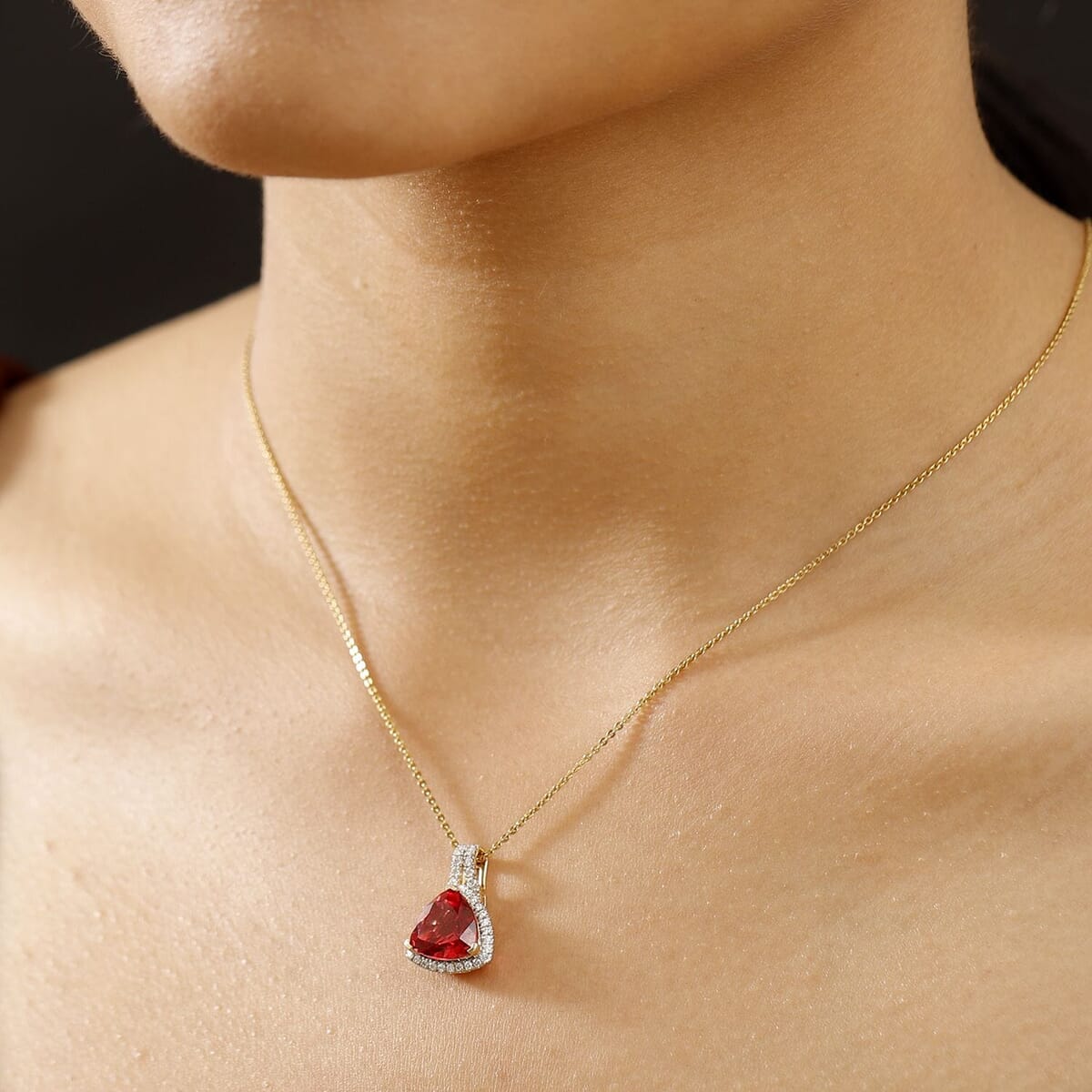 Certified & Appraised Luxuriant AAA Lab Grown Padparadscha Sapphire and E-F VS Lab Grown Diamond 5.07 ctw Pendant Necklace in 10K Yellow Gold 18 Inches image number 2
