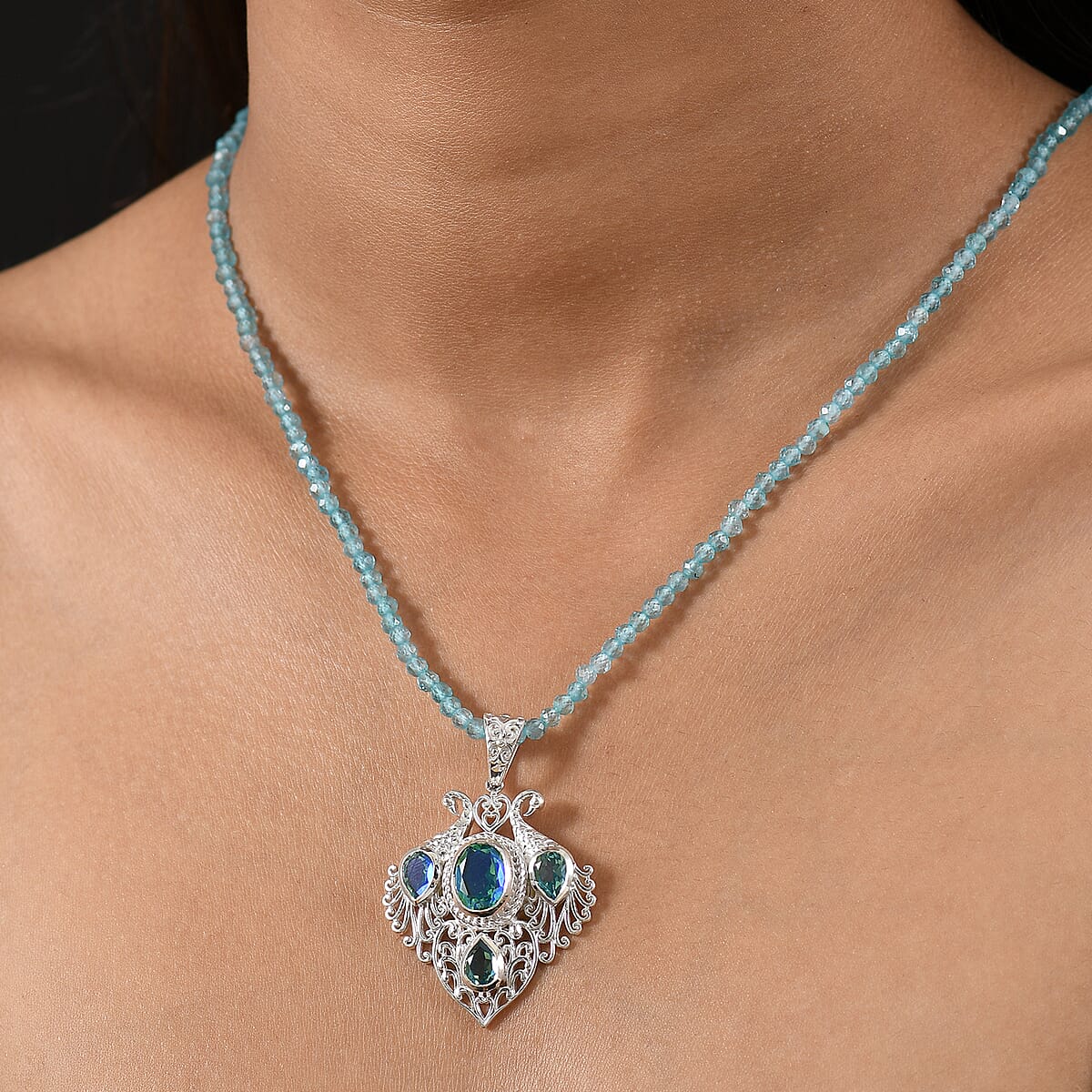 D'Joy Peacock Quartz (Triplet) and Apatite 41.10 ctw Pendant Necklace in Sterling Silver 20 Inches  image number 2