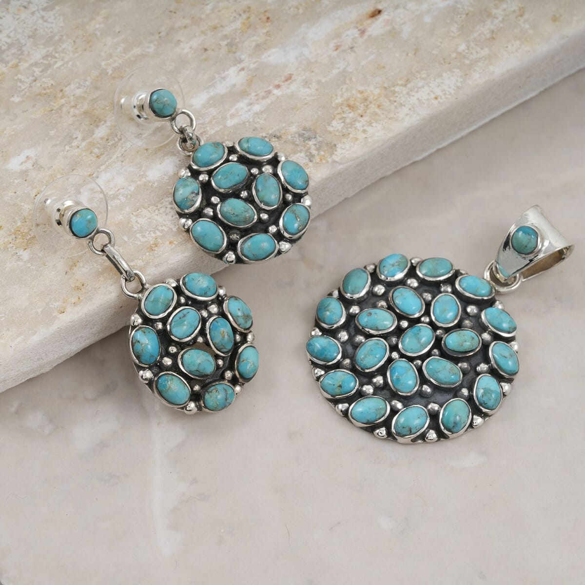 Santa Fe Style Kingman Turquoise 57.00 ctw Pendant and Earrings in Sterling Silver image number 1