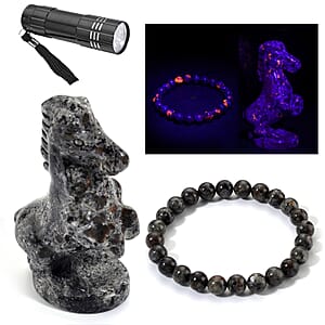 Natural Yooperlite 915.00 ctw Pixiu and Beaded Stretch Bracelet with Free UV Flash Light
