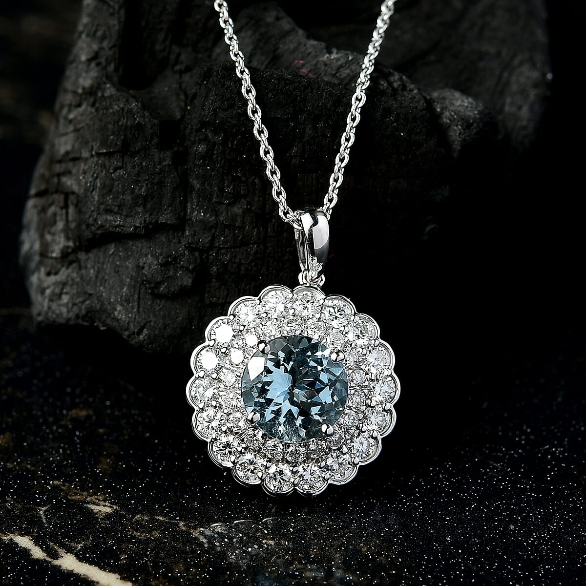 AAA Mangoro Aquamarine and Luxuriant Lab Grown Diamond SI 2.90 ctw Pendant Necklace in 10K White Gold 20 Inches image number 1