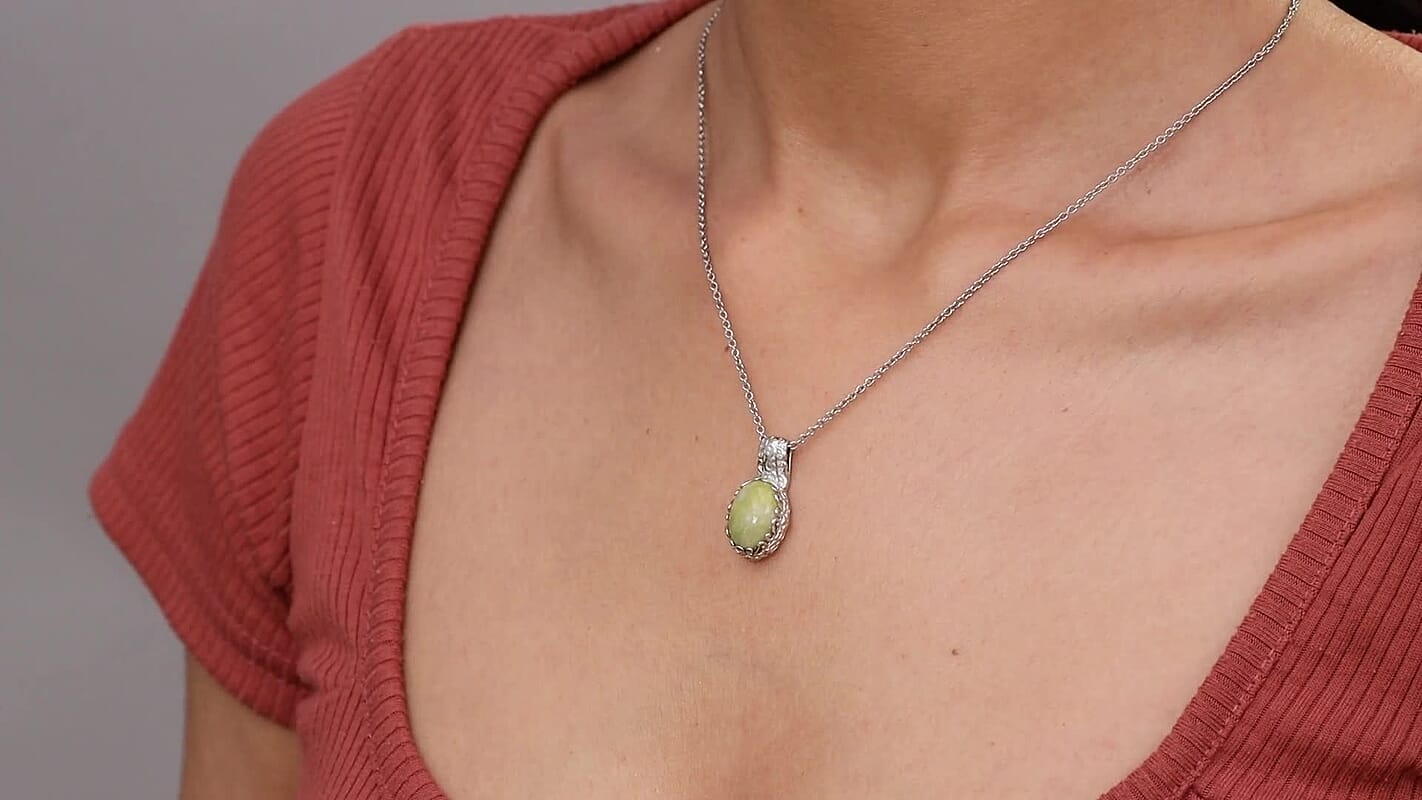 EverTrue Connemara Marble Celtic Filigree Pendant in Platinum Bond with Stainless Steel Necklace 6.40 ctw (20 Inches)