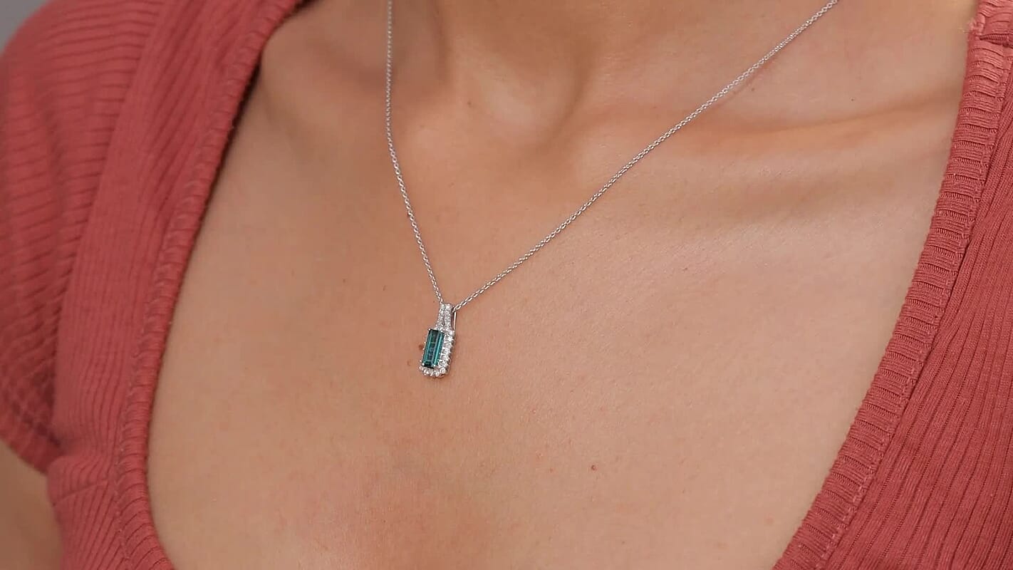 Certified & Appraised Luxoro AAA Monte Belo Indicolite and I2 Diamond 1.51 ctw Pendant Necklace in 10K White Gold 20 Inches