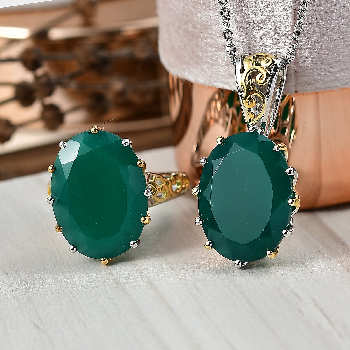EverTrue Green Onyx 38.20 ctw Ring (Size 7.00) and Pendant with Beaded Necklace 20 Inches in 18K YG Plated and Platinum Bond (Del. in 7-10 Days) image number 1