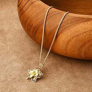 Blooming Flower Pendant Necklace in 10K Yellow Gold 3.10 Grams 20 Inches