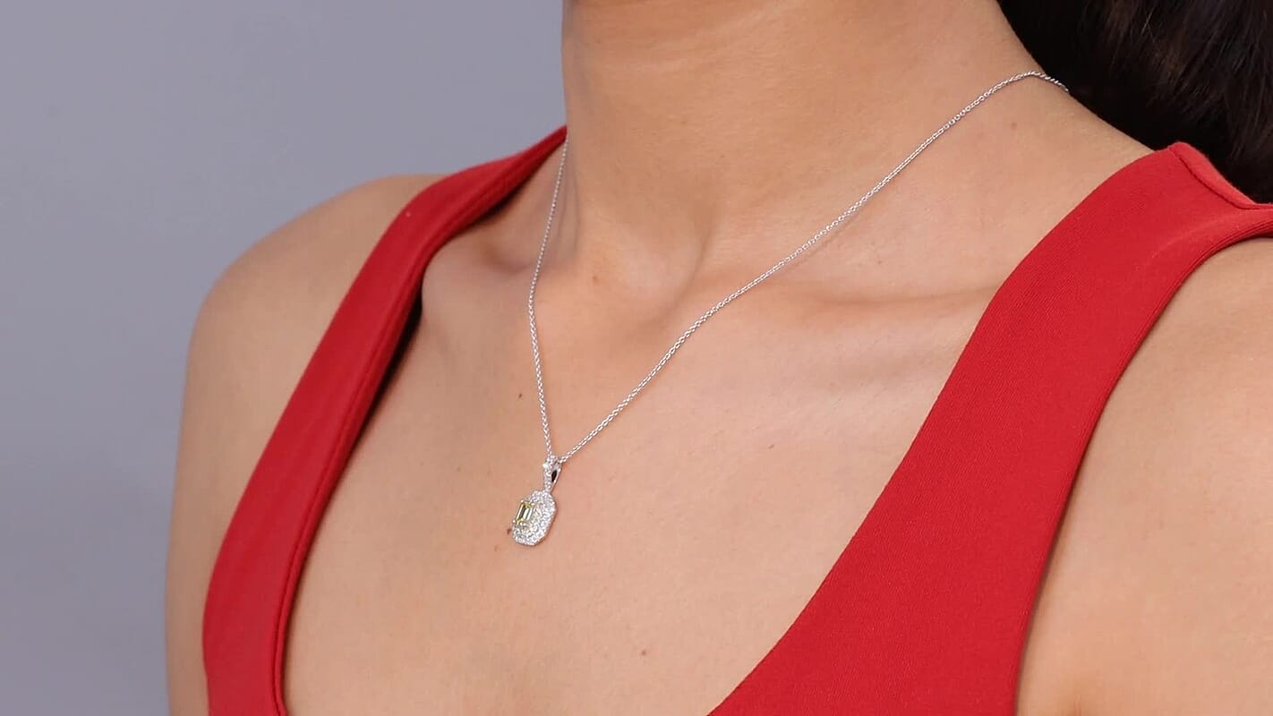 Luxuriant Lab Grown Yellow Diamond and Lab Grown Diamond Pendant Necklace in 10K White Gold 1.00 ctw (20 Inches)
