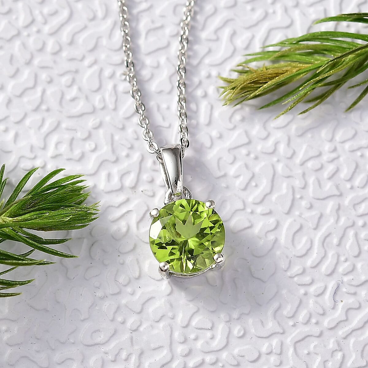D'Joy Hebei Peridot 1.25 ctw Solitaire Pendant Necklace in Rhodium Over Sterling Silver 20 Inches image number 1