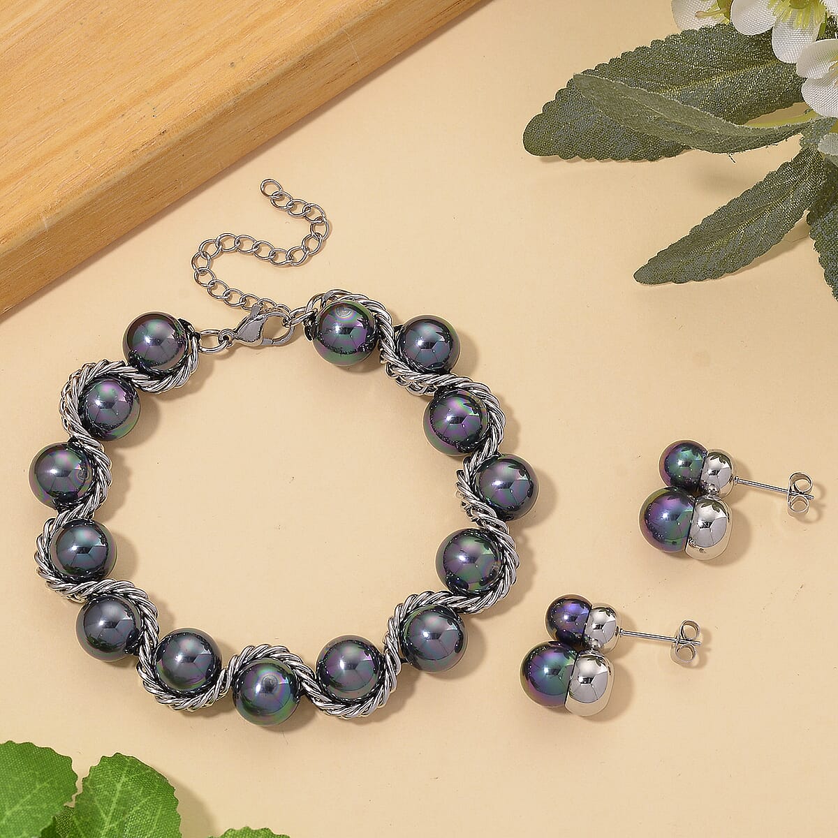 Peacock Color Shell Pearl Twilight Waves Bracelet (7.75-9.75In) and Stud Earrings in Stainless Steel image number 1