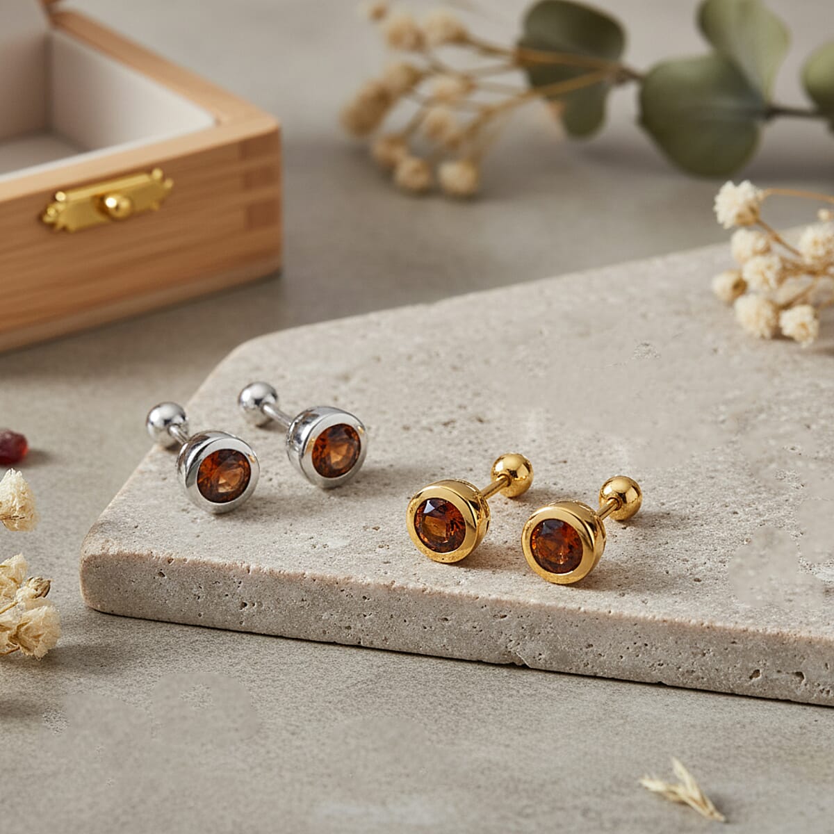 Set of 2 - D'Joy Poke Free Santa Ana Madeira Citrine 1.00 ctw Stud Earrings in 18K Vermeil YG and Rhodium Over Sterling Silver  image number 1