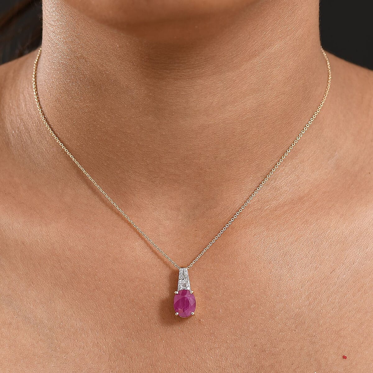 Luxoro AAA Royal Ruby and G-H I2 Diamond 3.90 ctw Art Deco Pendant Necklace in 10K Yellow Gold 20 Inches (Del. in 10-12 Days) image number 2