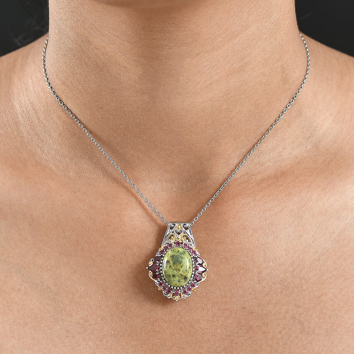 EverTrue Tasmanian Stichtite and Orissa Rhodolite Garnet 12.20 ctw Pendant in 18K YG Plated and Platinum Bond with Stainless Steel Necklace 20 Inches image number 2