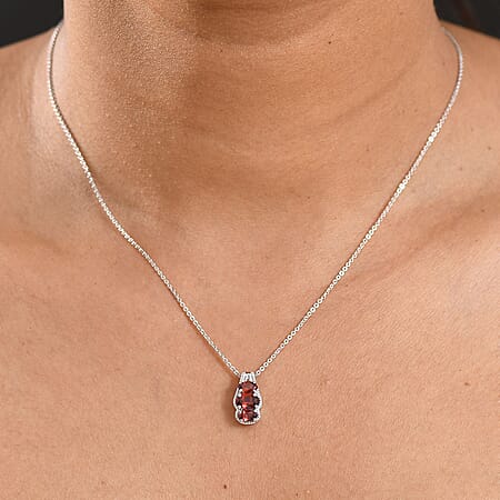 Mozambique Garnet - Product card gallery slide 3 (10176703758649)