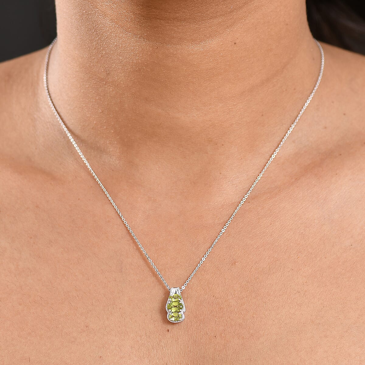 D'Joy Hebei Peridot 1.00 ctw Pendant Necklace in Rhodium Over Sterling Silver 20 Inches image number 2