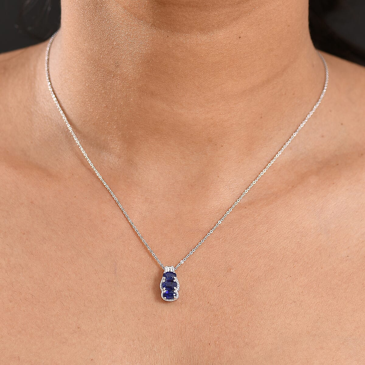 D'Joy Masoala Sapphire (D) 1.50 ctw Pendant Necklace in Rhodium Over Sterling Silver 20 Inches image number 2