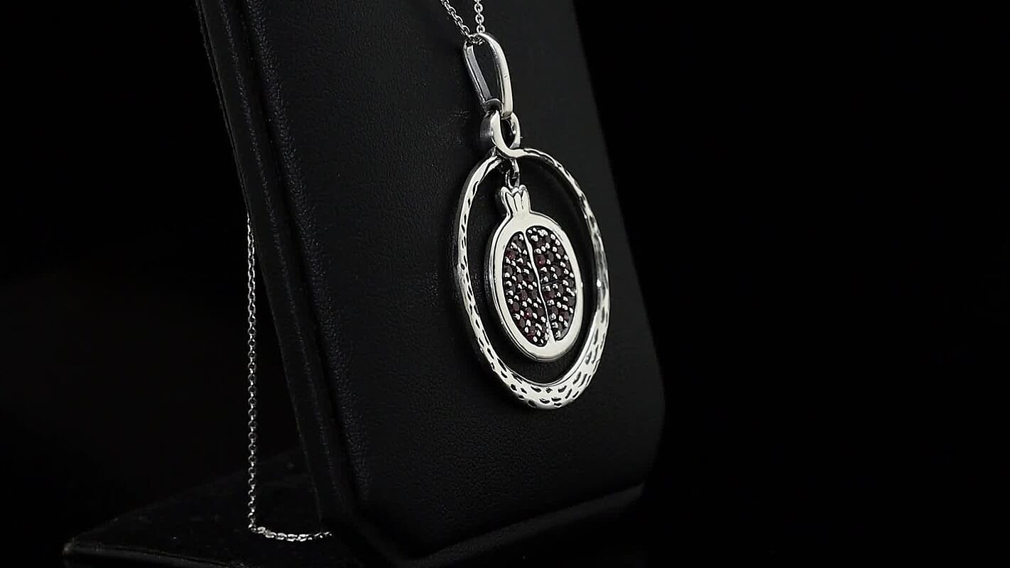 D'Joy Passport to Israel Artisan Crafted Orissa Rhodolite Garnet 1.40 ctw Pendant Necklace in Sterling Silver 20 Inches