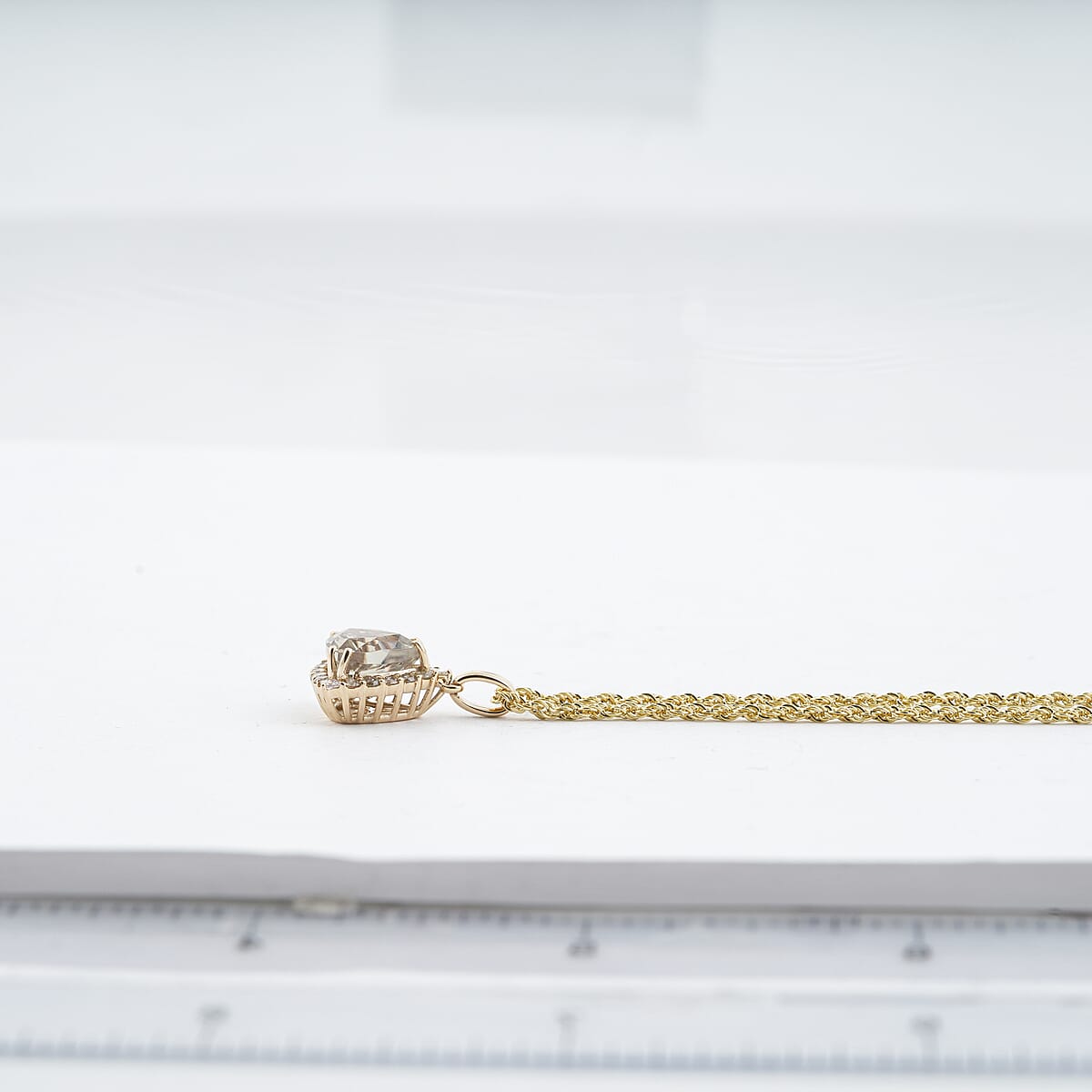 Certified & Appraised Luxoro AAA Turkizite and G-H I2 Diamond 3.50 ctw Pendant Necklace 18 Inches in 10K Yellow Gold  image number 2