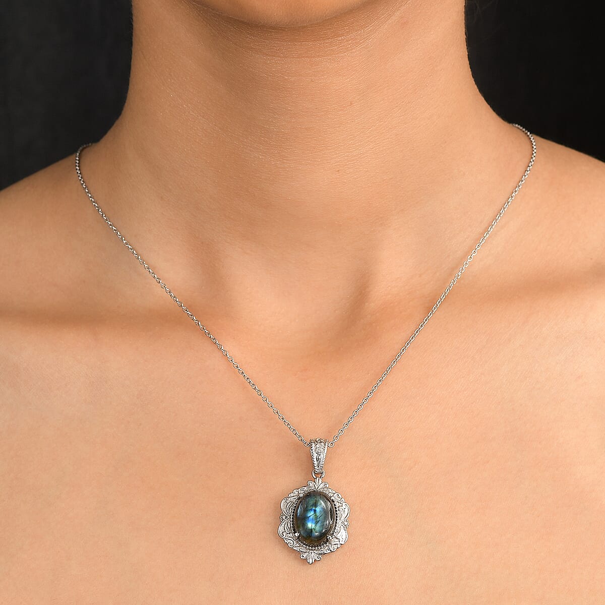 EverTrue Malagasy Labradorite 11.10 ctw Pendant Necklace in Stainless Steel 20 Inches  image number 2