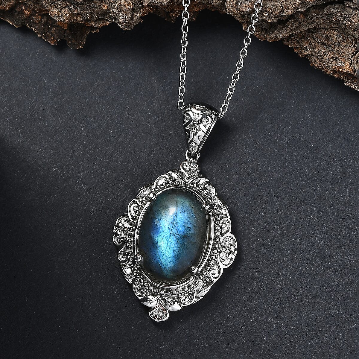 EverTrue Malagasy Labradorite 12.30 ctw Pendant Necklace in Stainless Steel 20 Inches image number 1