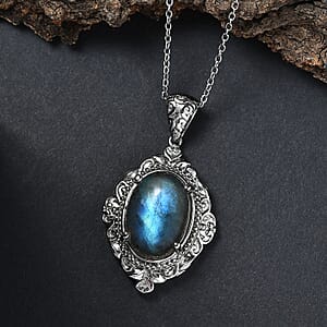 EverTrue Malagasy Labradorite 12.30 ctw Pendant Necklace in Stainless Steel 20 Inches
