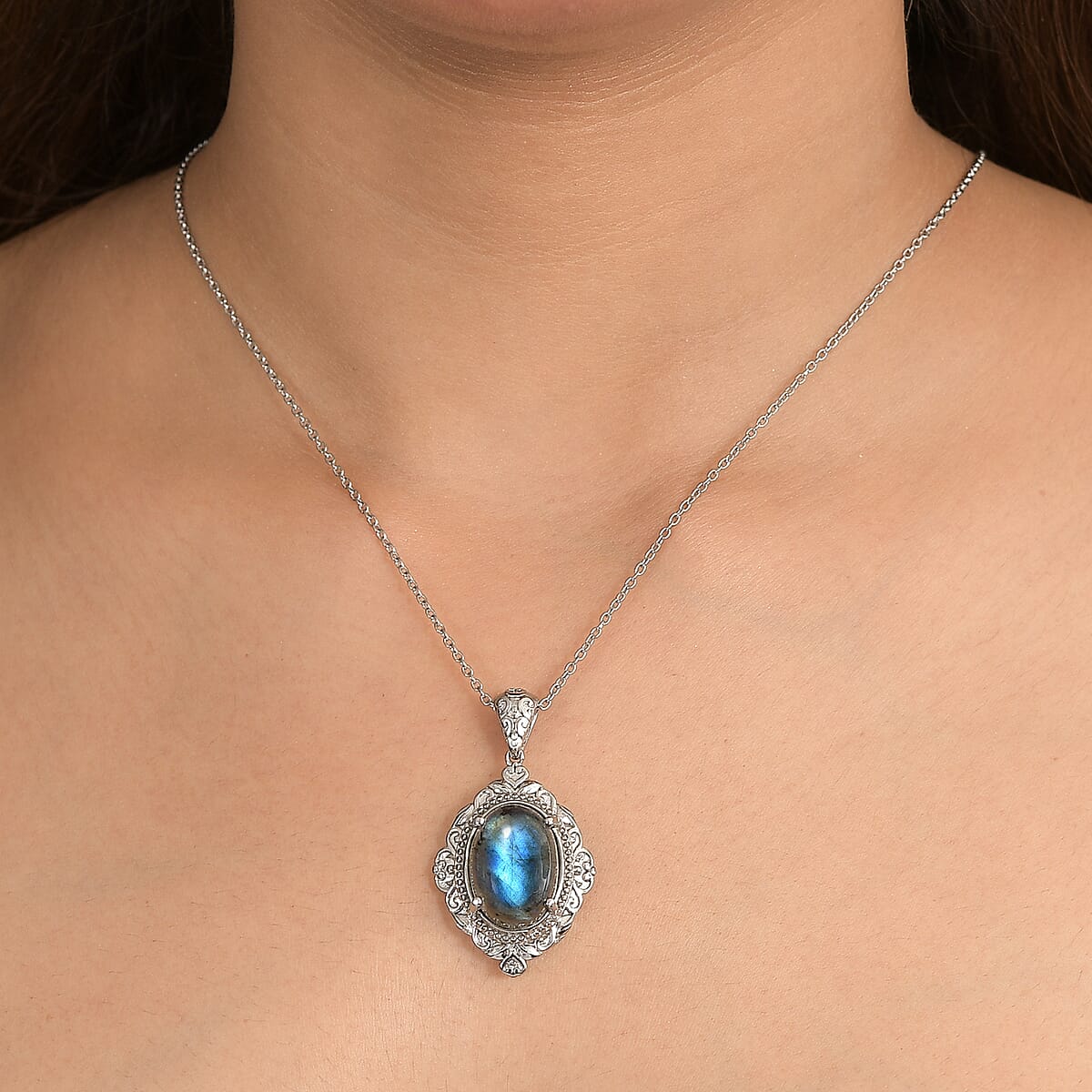 EverTrue Malagasy Labradorite 12.30 ctw Pendant Necklace in Stainless Steel 20 Inches image number 2