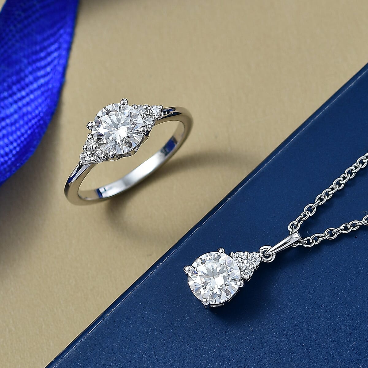 Doorbuster D'Joy Moissanite 2.75 ctw Classic Ring (Size 5.0) and Pendant Necklace in Rhodium Over Sterling Silver 20 Inches image number 1