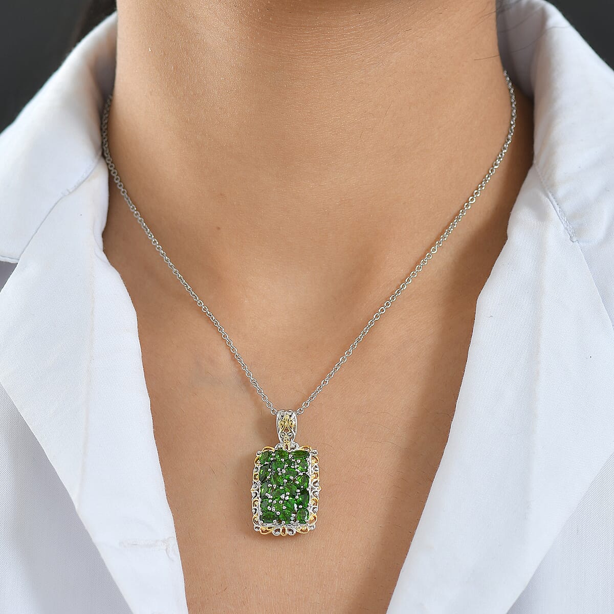 EverTrue Chrome Diopside 3.65 ctw Pendant in 18K YG Plated and Platinum Bond with Stainless Steel Necklace (20 Inches) image number 2