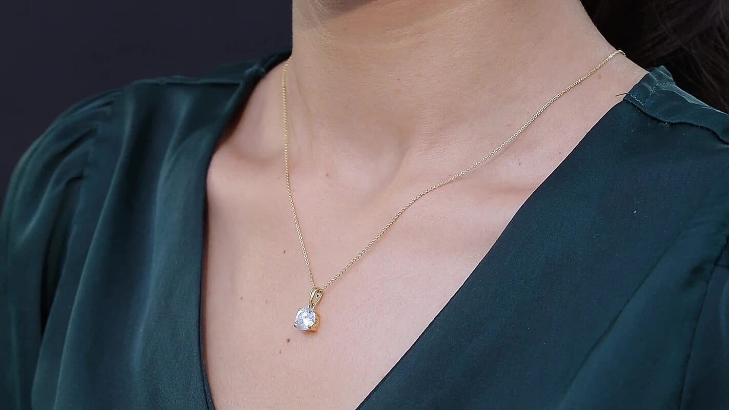 D'Joy Strontium Titanate Solitaire Pendant Necklace (20 Inches) in 18K Vermeil YG Over Sterling Silver 3.00 ctw