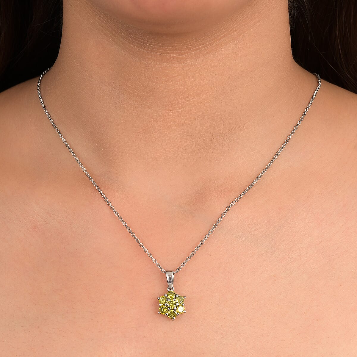 EverTrue Simulated Olive Green Diamond 3.25 ctw Pendant Necklace in Stainless Steel 20 Inches  image number 2