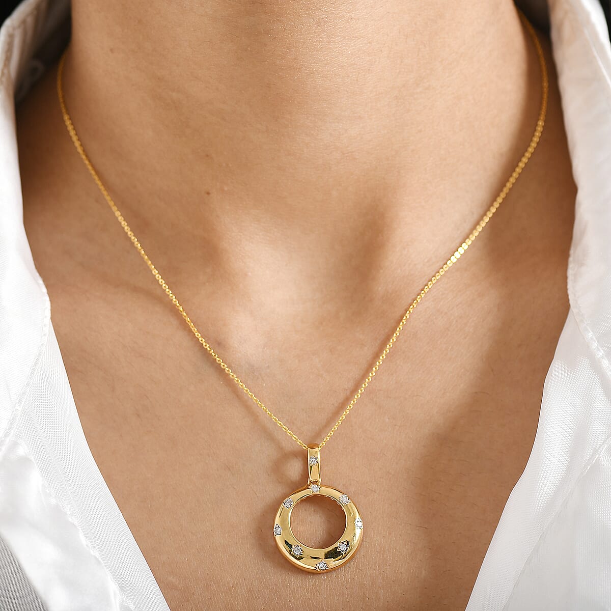 Luxuriant Lab Grown Diamond G-H SI 0.15 ctw Pendant Necklace in 14K Vermeil Yellow Gold Over Sterling Silver 20 Inches image number 2