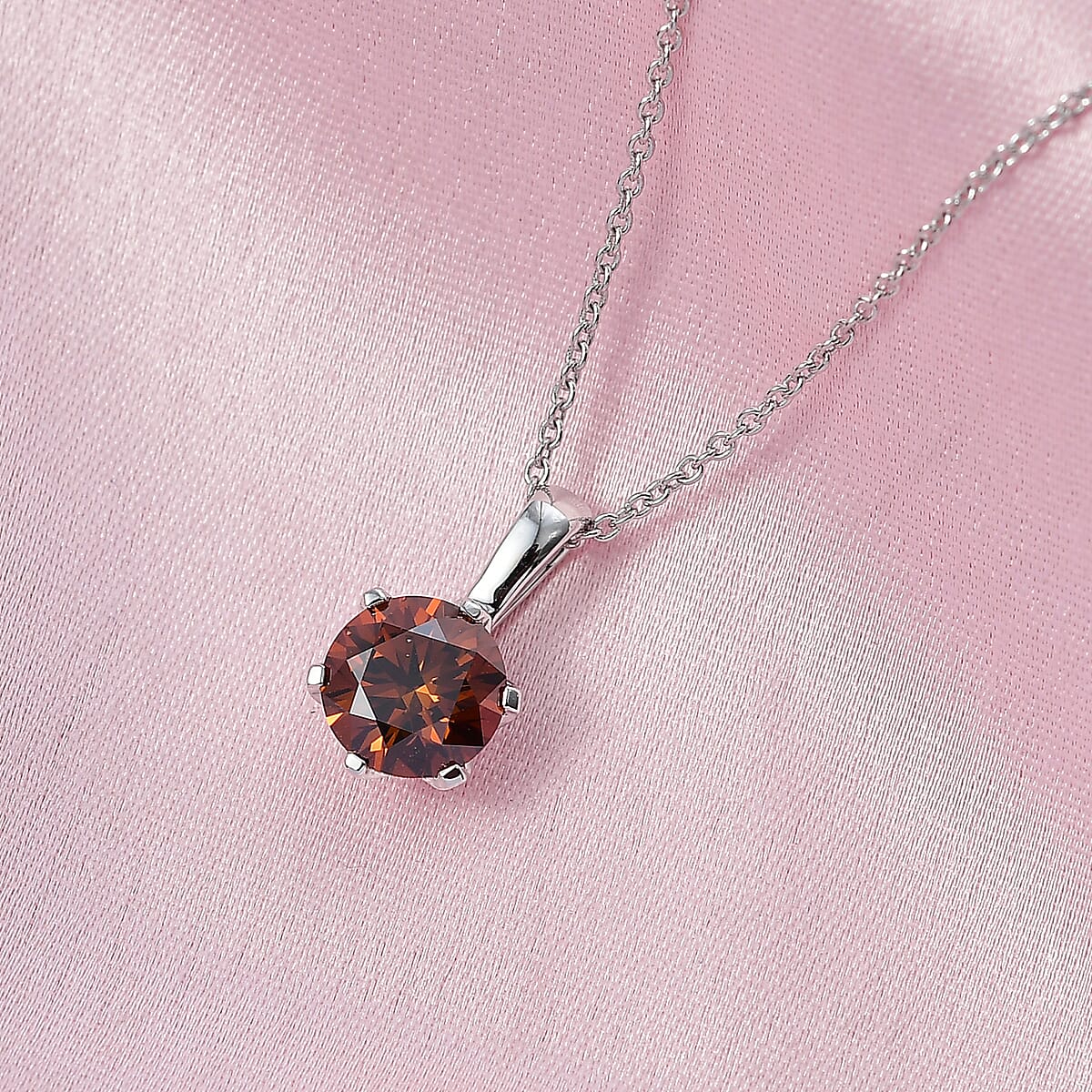Luxuriant Lab Grown Red Diamond SI (IR) 1.50 ctw Rosetta Pendant Necklace 20 Inches in 10K White Gold image number 1
