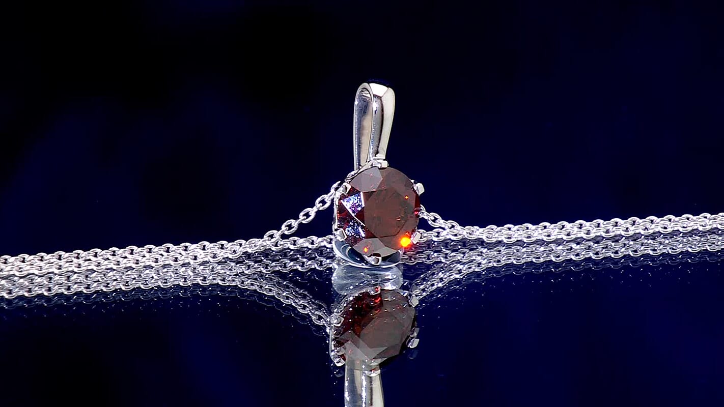Luxuriant Lab Grown Red Diamond SI (IR) 1.50 ctw Rosetta Pendant Necklace 20 Inches in 10K White Gold