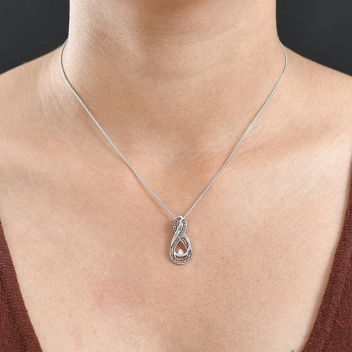 Luxuriant Lab Grown Red Diamond (IR) and Lab Grown Diamond 0.25 ctw Eternal Flame Pendant Necklace 20 Inches in Rhodium Over Sterling Silver image number 2