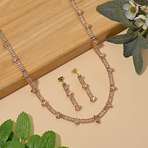  Simulated Champagne Color Diamond Designer Style Everyday Luxury Set Necklace 20 Inches and Earrings in Goldtone