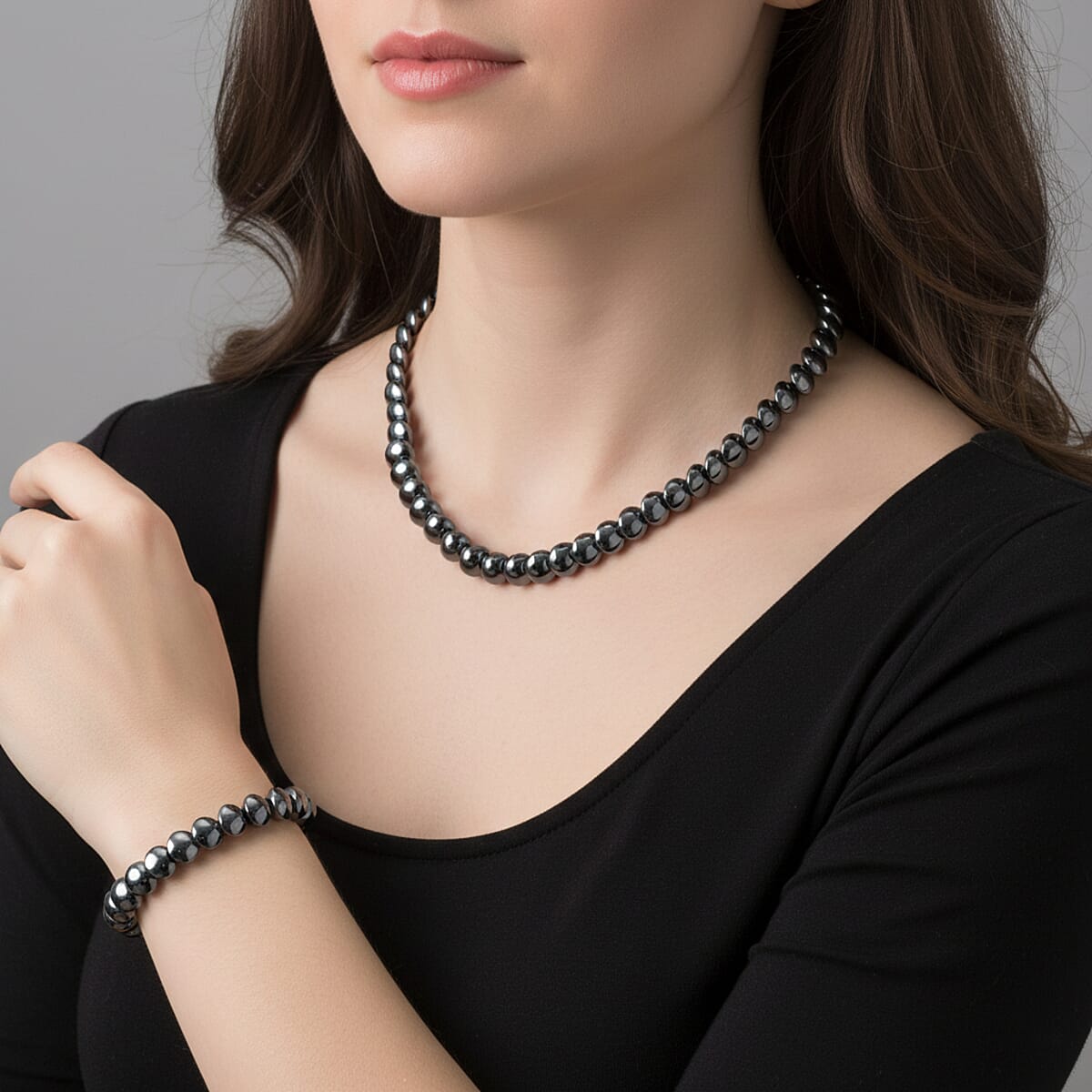 Doorbuster 2 Piece Set Hematite 557.00 ctw Beaded Stretch Bracelet (7-7.5In) and Necklace 21-23 Inches in Silvertone image number 2