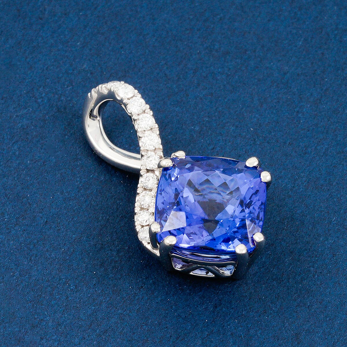 Certified & Appraised Rhapsody AAAA Tanzanite and E-F VS Diamond 2.80 ctw Pendant Necklace 18 Inches 4.51 Grams image number 1