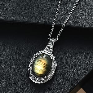 EverTrue Malagasy Labradorite 10.30 ctw Pendant Necklace in Stainless Steel 20 Inches 