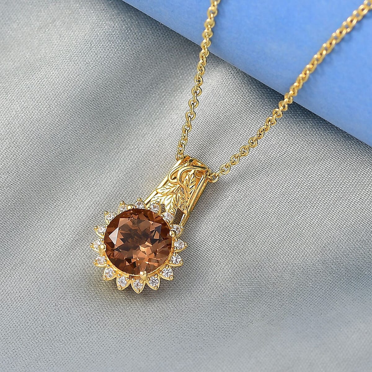 EverTrue Autumn Alexite and White Zircon 4.00 ctw Pendant in 18K YG Plated with ION Plated YG Stainless Steel Necklace 20 Inches image number 1