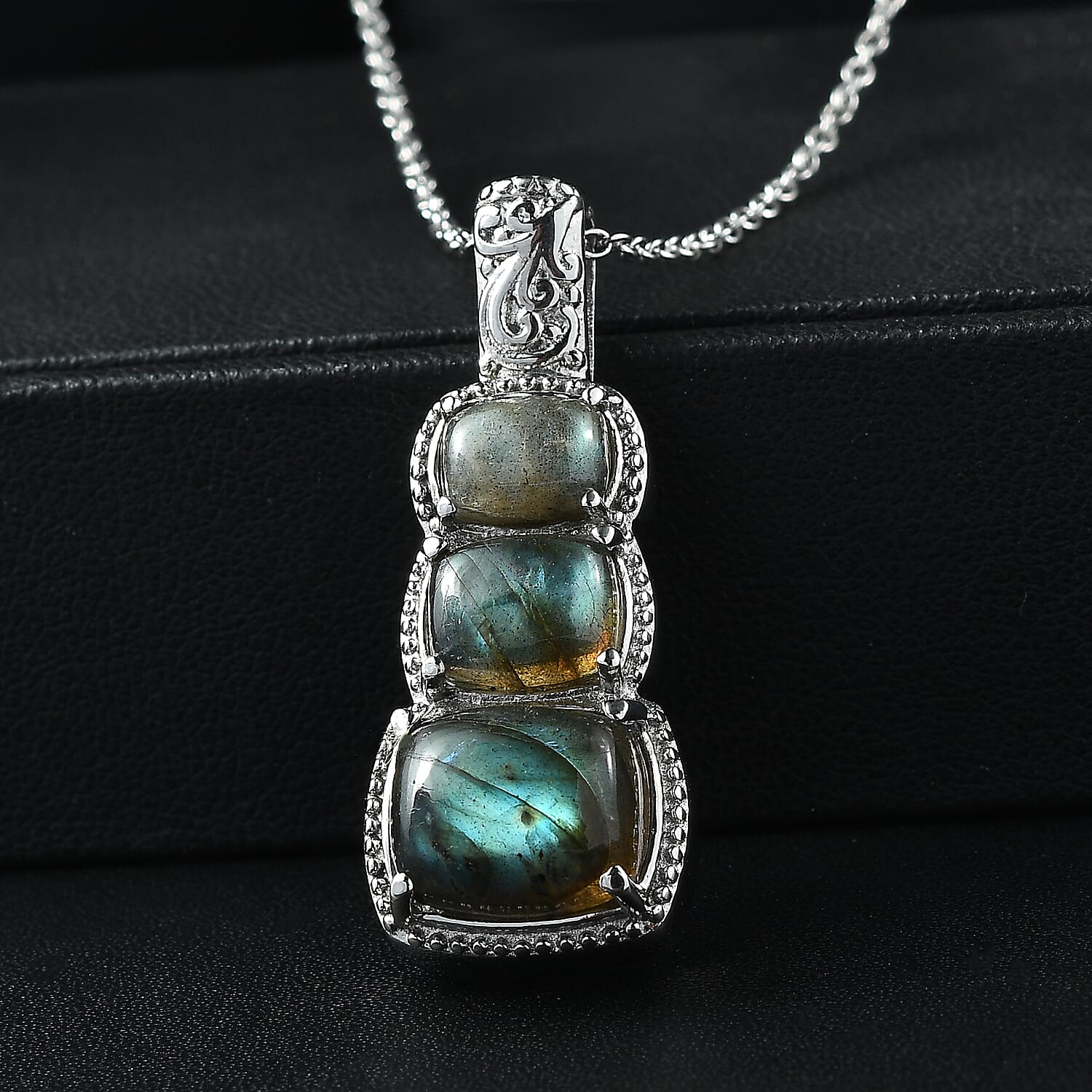 EverTrue Malagasy Labradorite 11.50 ctw Pendant Necklace in Stainless Steel 20 Inches 