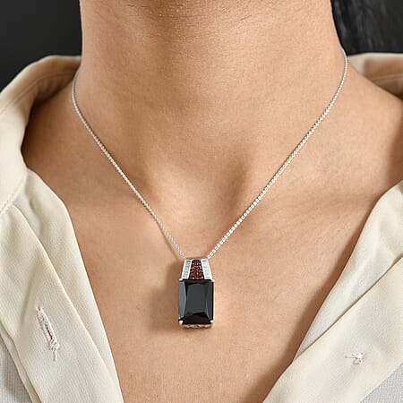 Black Spinel - Product card gallery slide 3 (10176718831929)