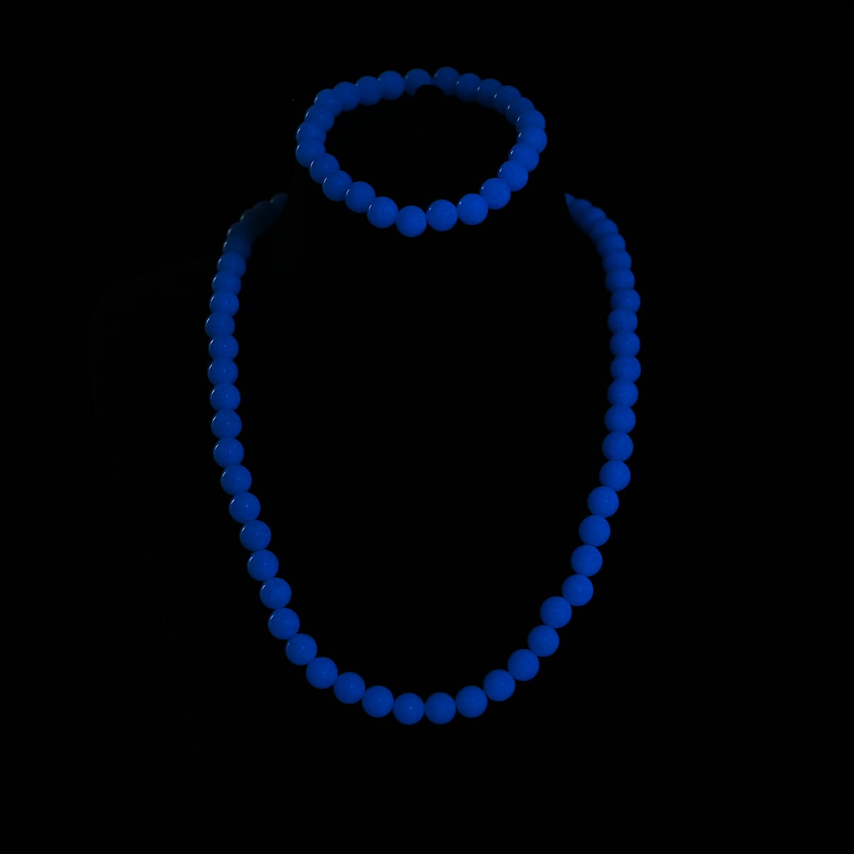 2 Piece Set Blue Luminous Glowing in Dark Beaded 210.00 ctw Stretch Bracelet (6.5-7In) and Necklace 18-20 Inches in Stainless Steel image number 2
