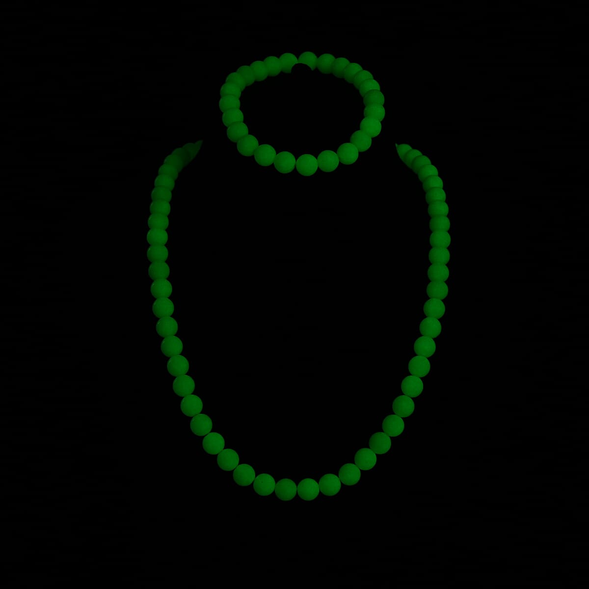 2 Piece Set Green Luminous Glowing in Dark Beaded 210.00 ctw Stretch Bracelet (6.5-7In) and Necklace 18-20 Inches in Stainless Steel image number 2