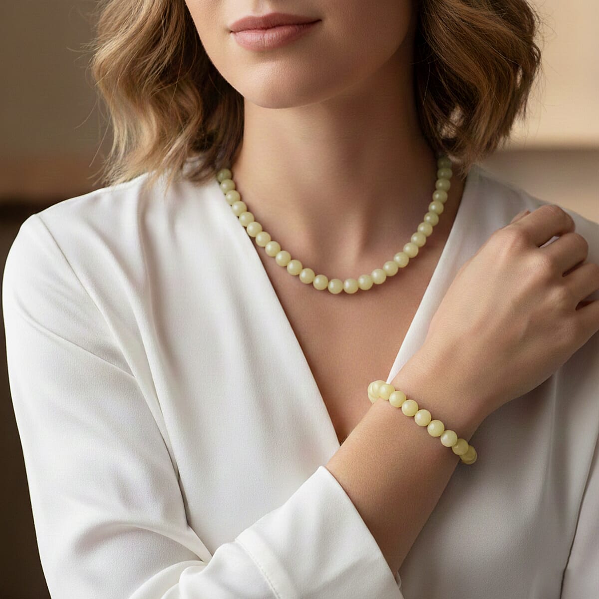 2 Piece Set Yellow Luminous Glowing in Dark Beaded 210.00 ctw Stretch Bracelet (6.5-7In) and Necklace 18-20 Inches in Stainless Steel  image number 3