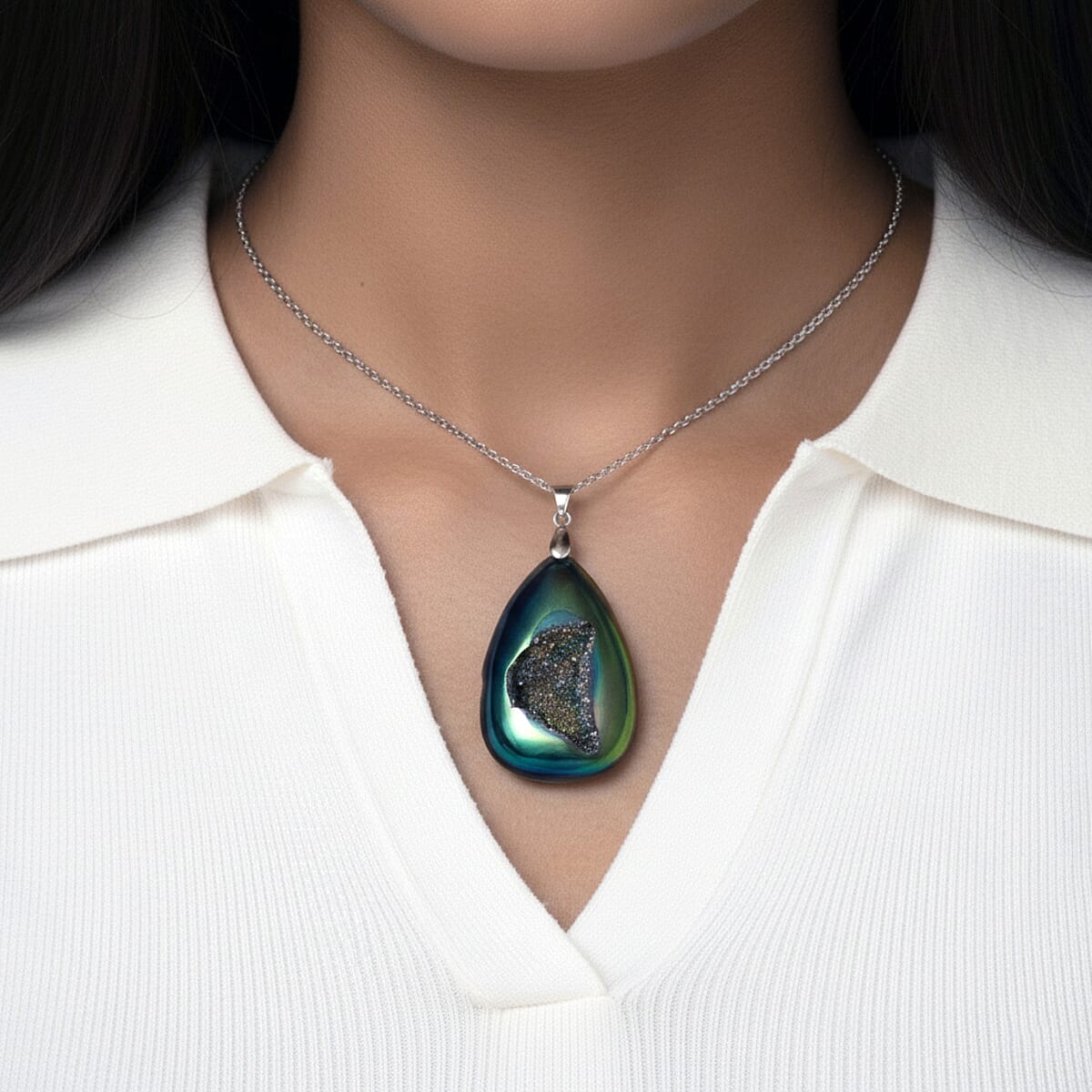 Green Mystic Druzy Quartz 70.00 ctw Pendant in Silvertone with Stainless Steel Necklace 20-22 Inches image number 2