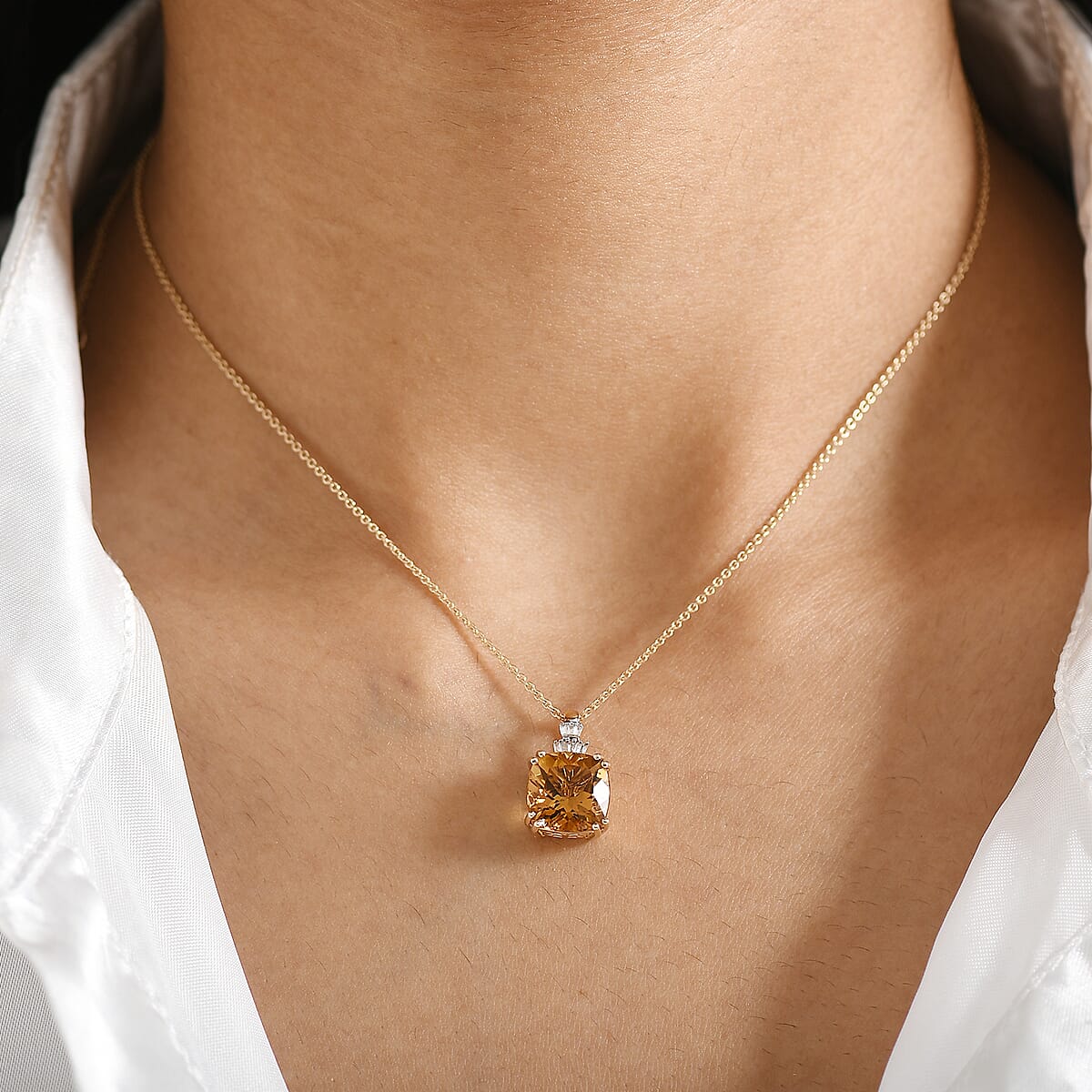 Luxoro AAA Marialite and Diamond I2 3.90 ctw Pendant Necklace in 10K Yellow Gold 20 Inches image number 2