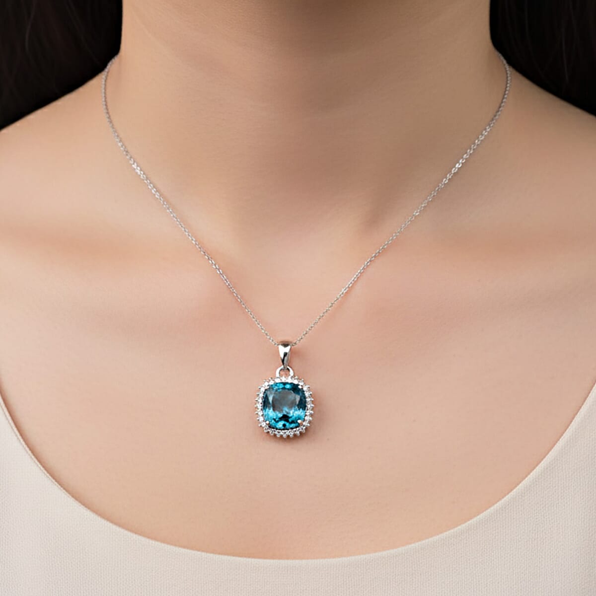 AAAA Cambodian Blue Zircon and Luxuriant Lab Grown Diamond E-F VS 5.10 ctw Aura Pendant Necklace in 10K White Gold 18 Inches image number 2