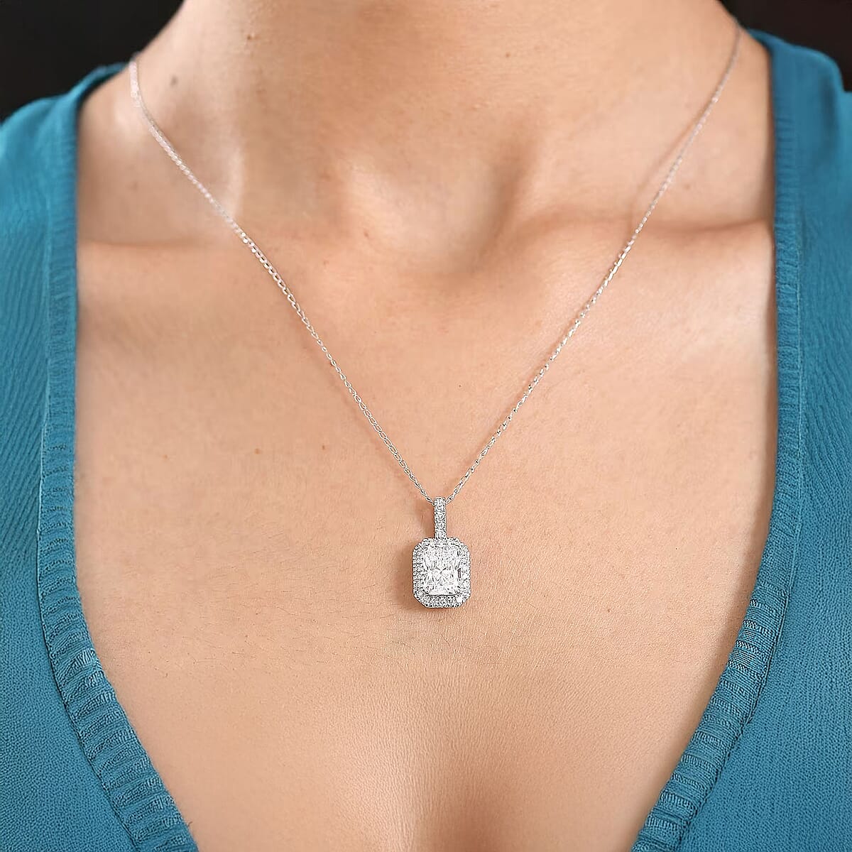 IGI Certified Luxuriant Lab Grown Diamond E-F VS 3.40 ctw Pendant Necklace in 950 Platinum 5.70 Grams 20 Inches image number 1