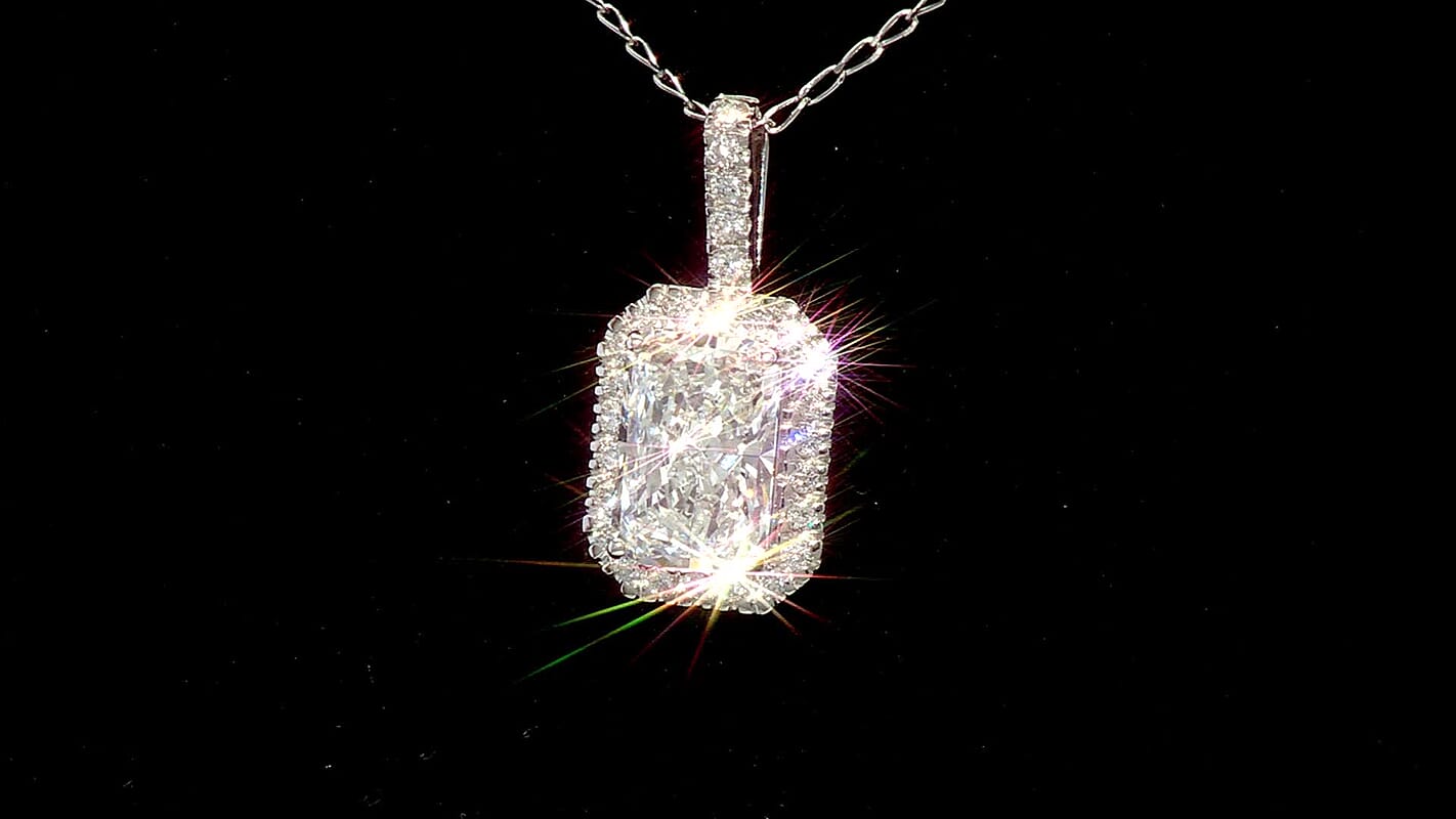 IGI Certified Luxuriant Lab Grown Diamond E-F VS 3.40 ctw Pendant Necklace in 950 Platinum 5.70 Grams 20 Inches
