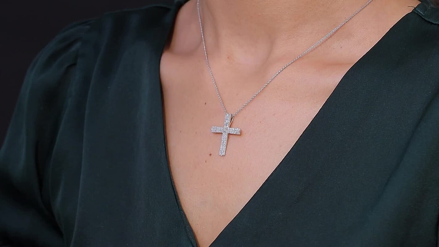 D'Joy Diamond Eternal Radiance Cross Pendant Necklace (20 Inches) in Rhodium Over Sterling Silver 0.50 ctw