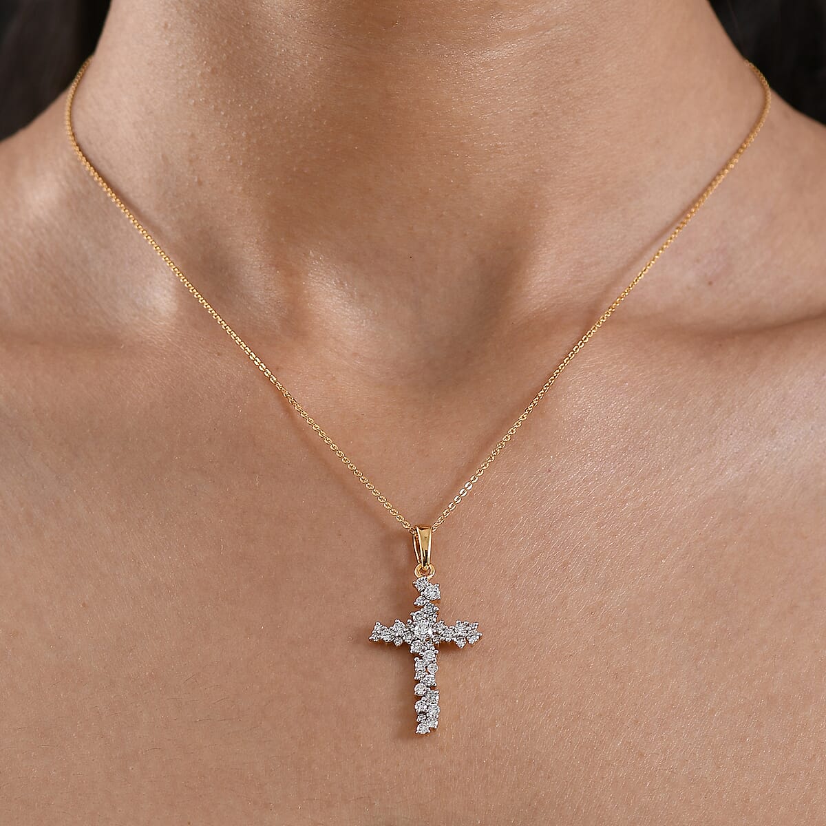 Luxuriant Lab Grown Diamond G-H SI 1.00 ctw Eternal Light Cross Pendant Necklace in 18K Yellow Gold Over Sterling Silver 20 Inches  image number 2